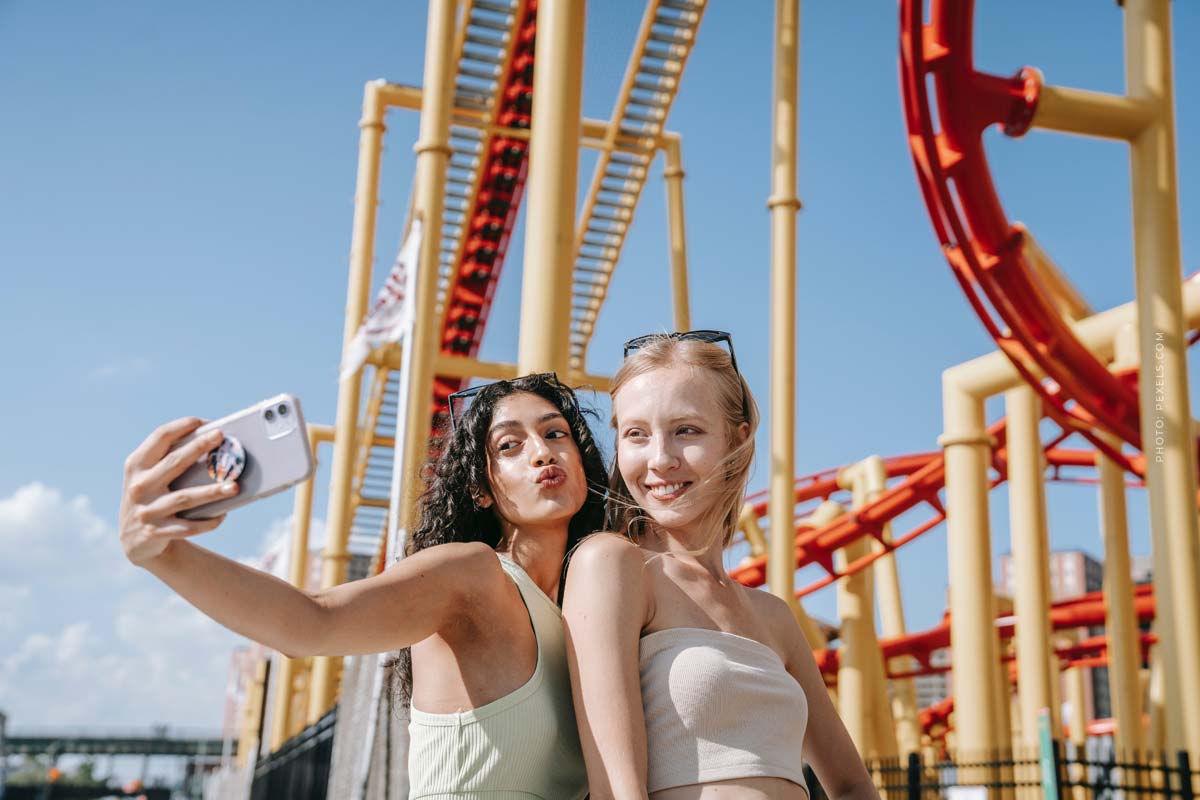 user-generated-content-event-freizeitpark-fun-park-achterbahn-roller-coaster